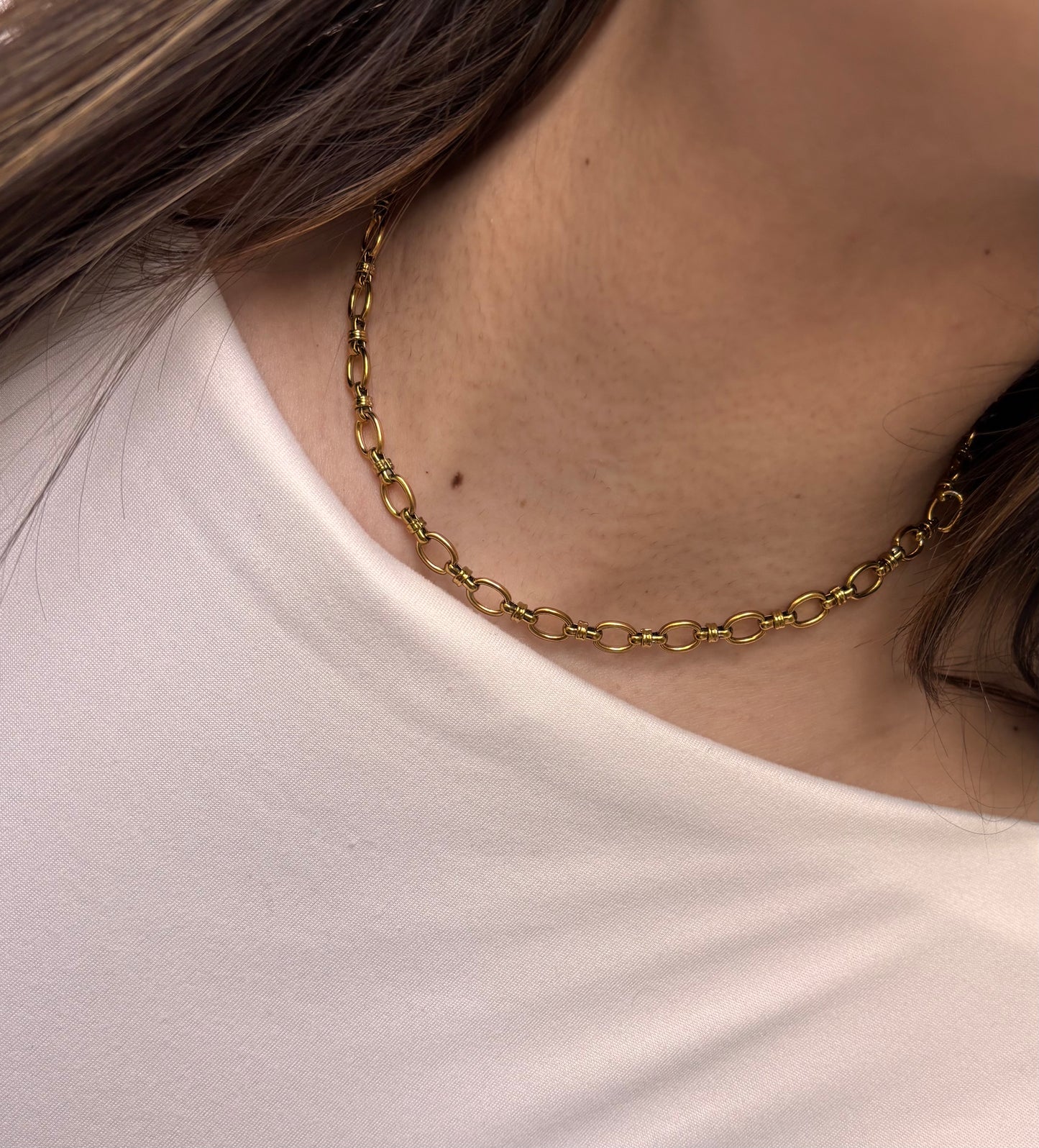 Lily Necklace