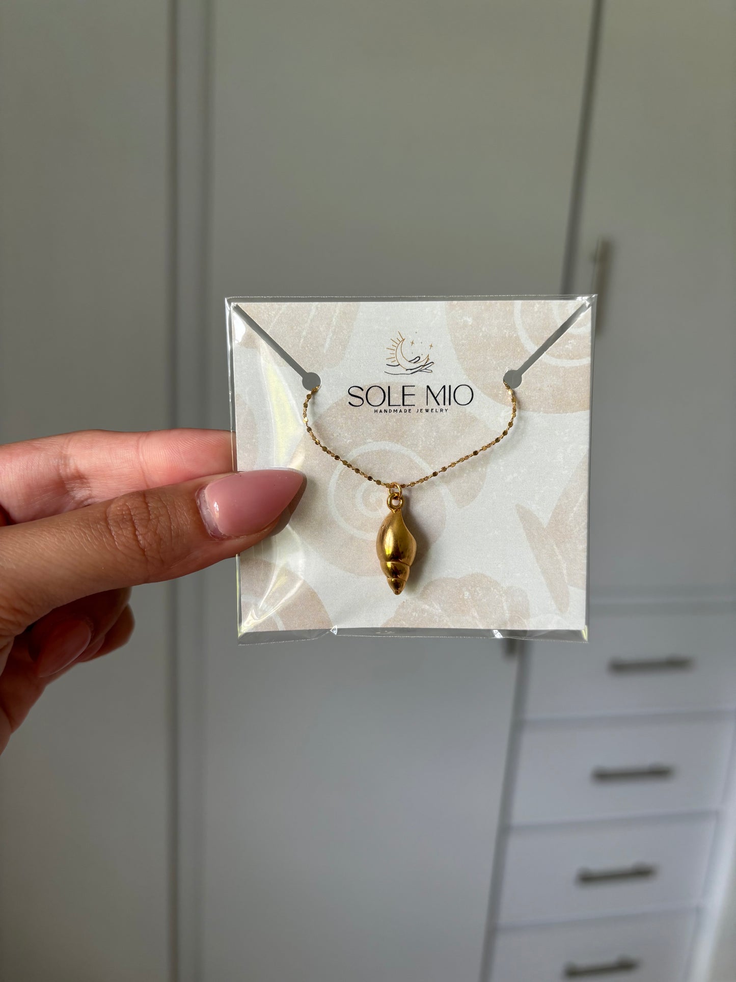 Shell necklace