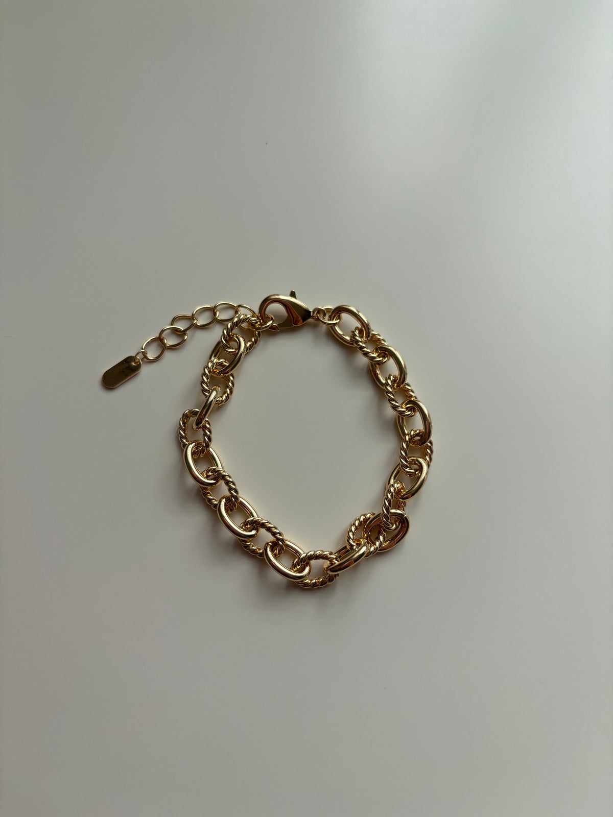 Elle bracelet