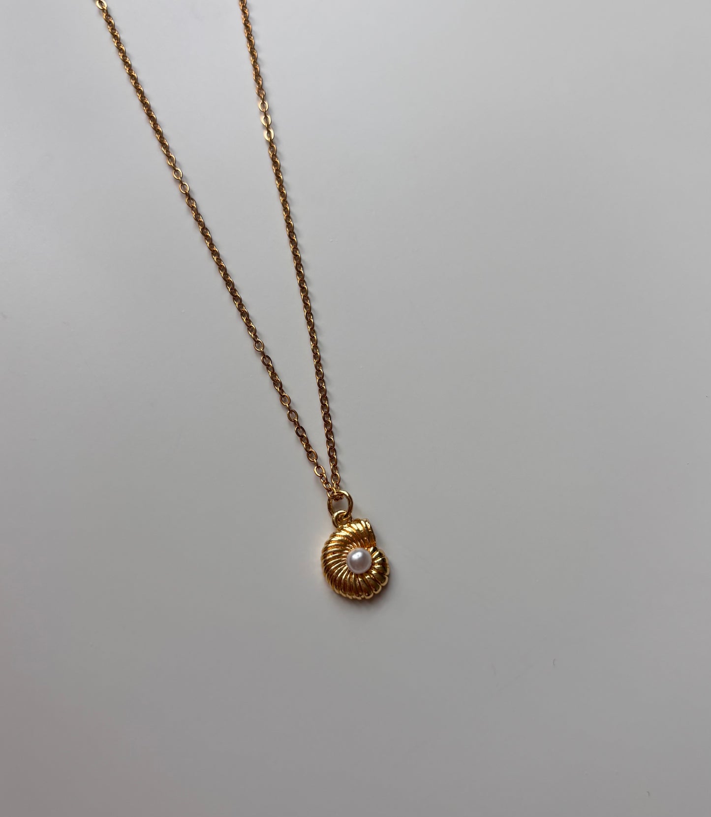 Mini Pearl Shell Necklace