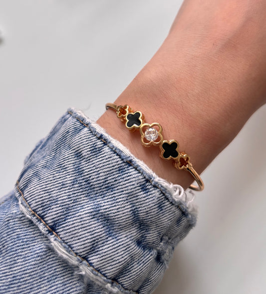 Trebol black Bangle