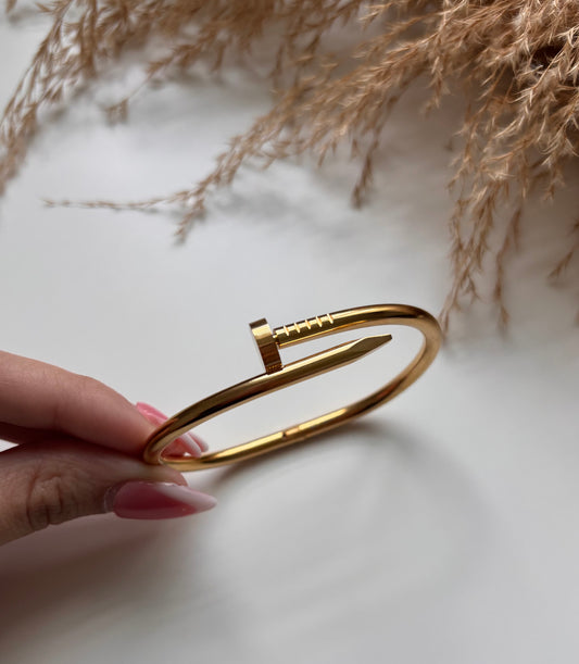 Clavo Bangle