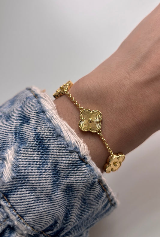 Golden Trebol Bracelet