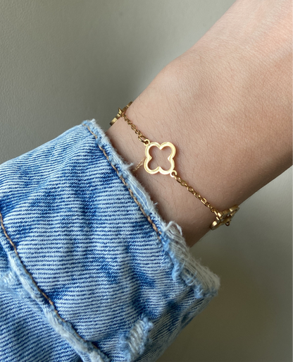 Simple Trébol Bracelet