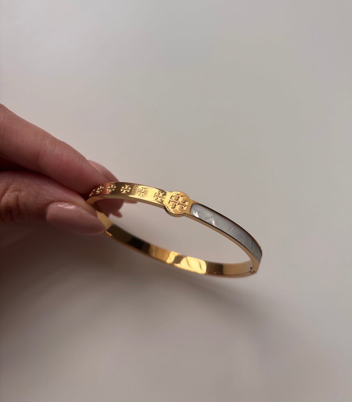 torr white bangle