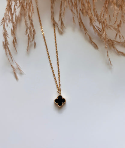 Mini Black Trebol necklace