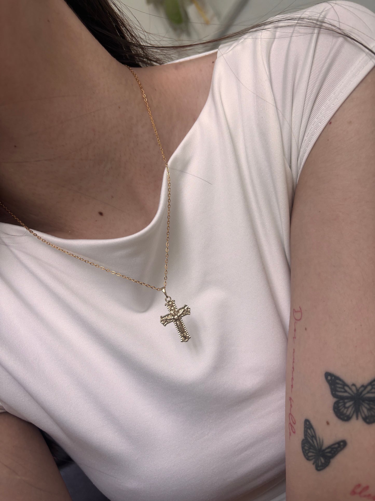 Cruz Necklace
