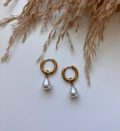 Pearls Hoops