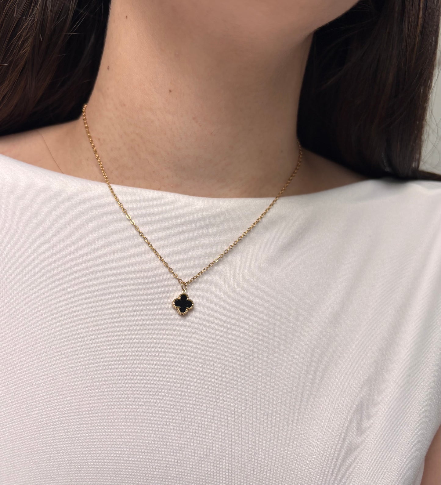 Mini Black Trebol necklace