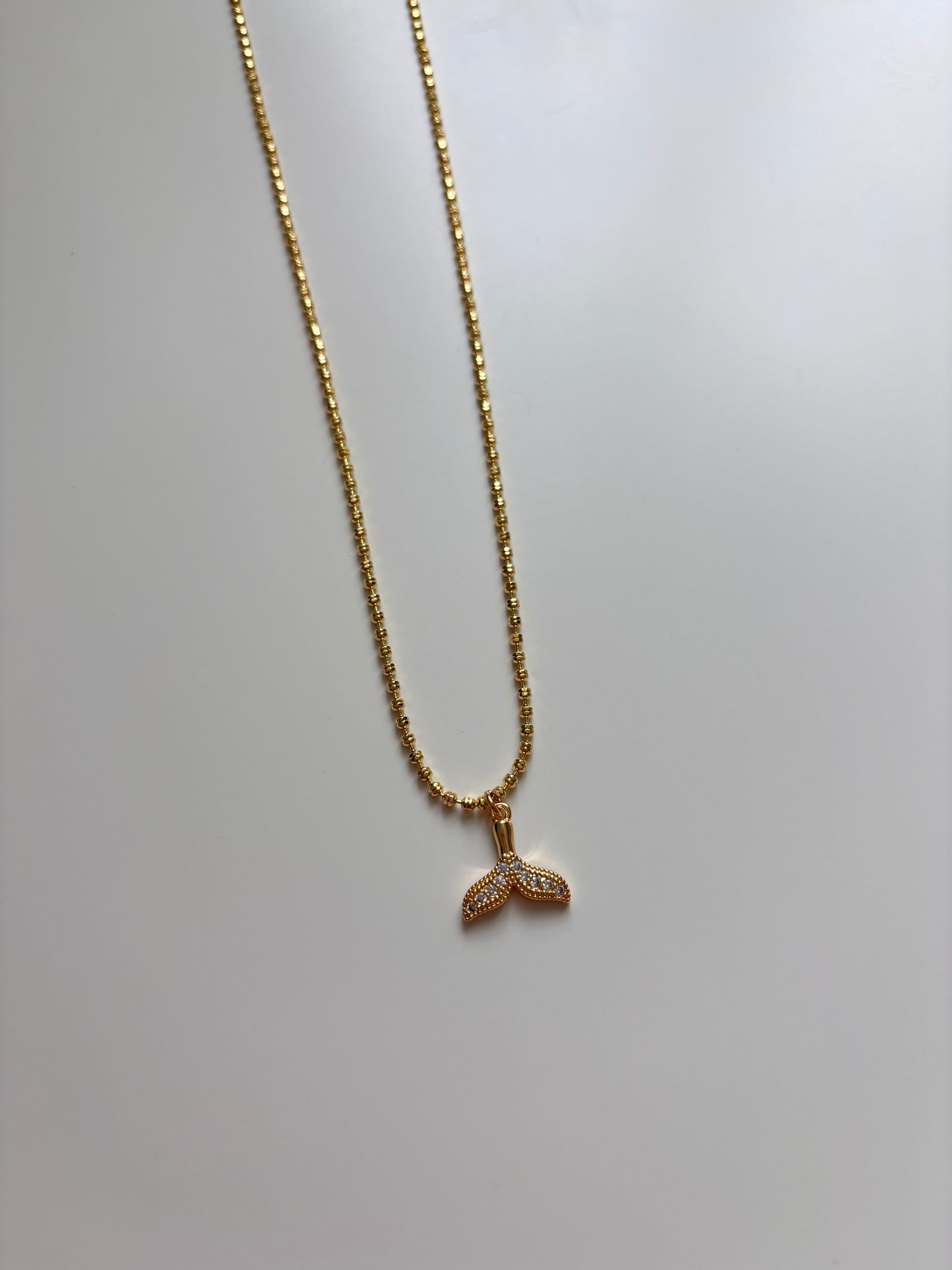 Tail necklace