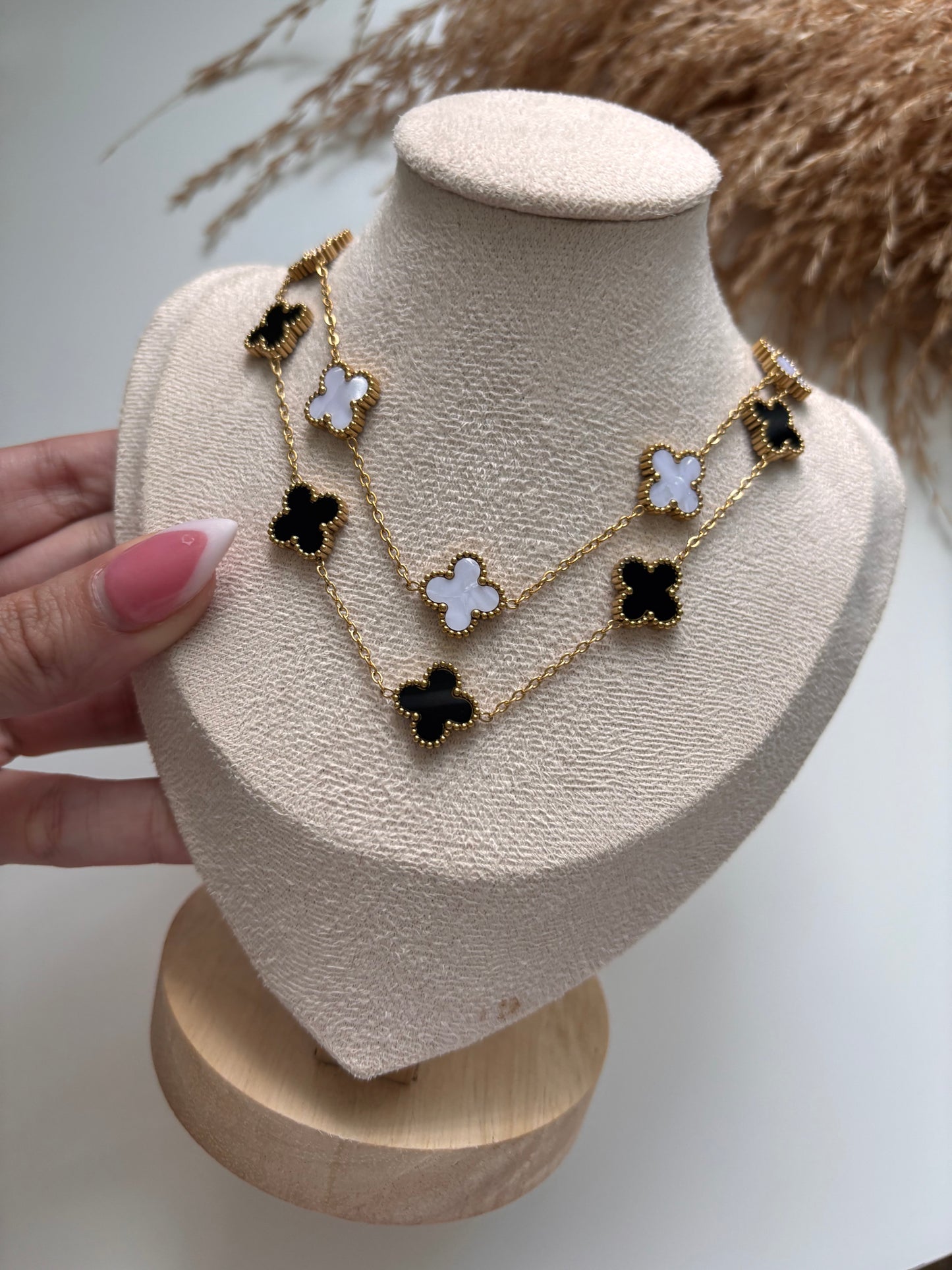 Multi Trebol Necklace