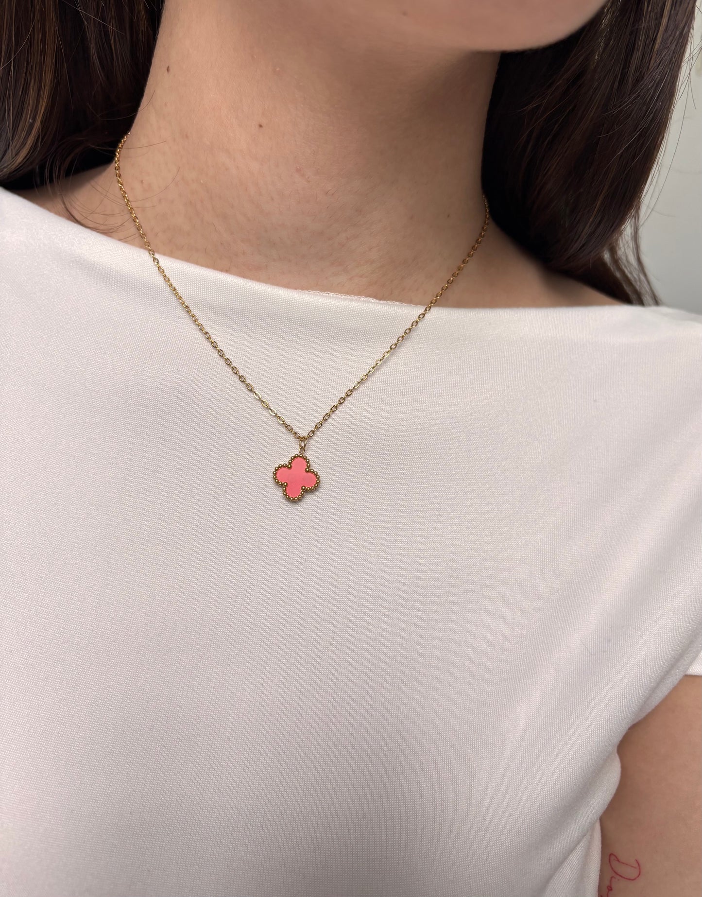 Pink Trebol necklace