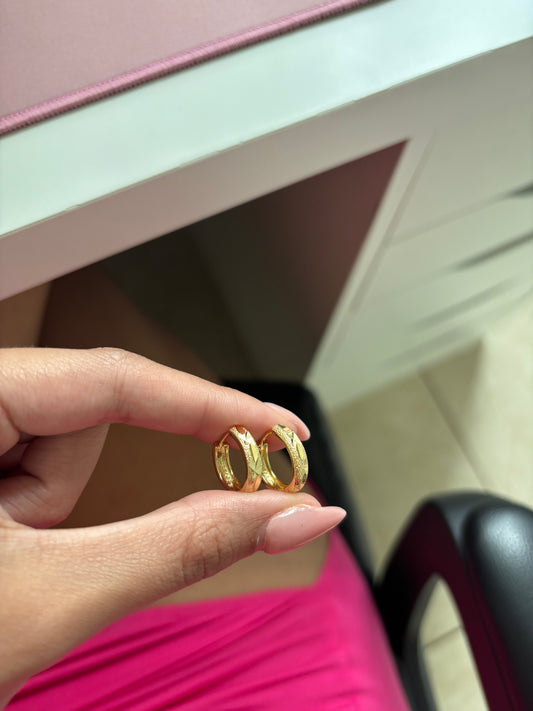 Golden mini Hoops