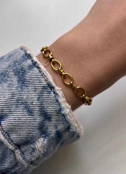 Lily Bracelet