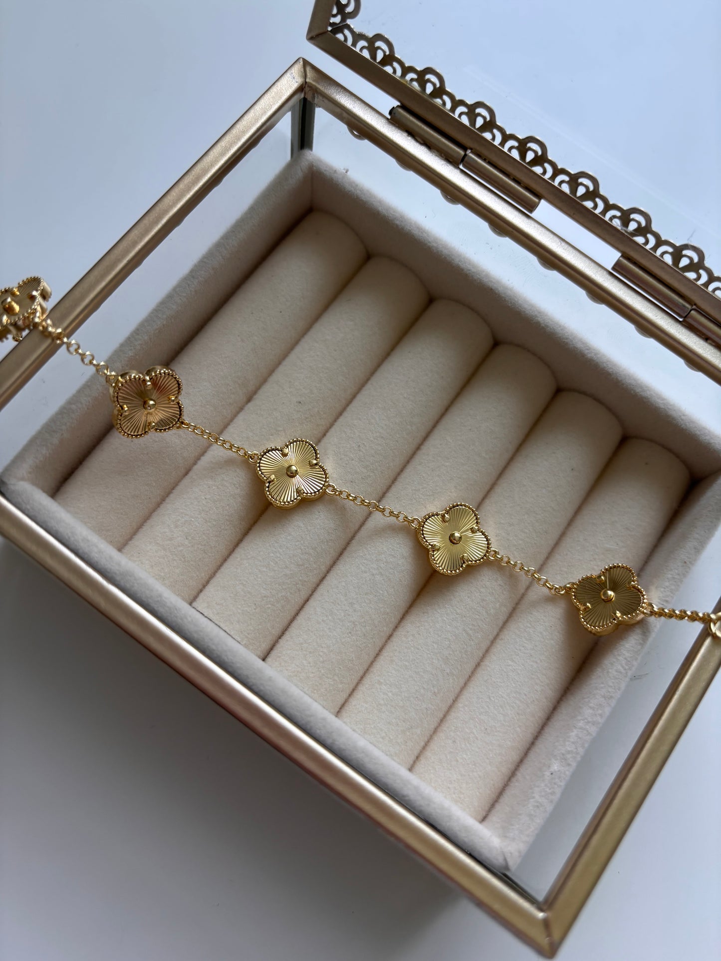 Golden Trebol Bracelet