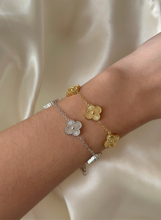Trebol bracelets