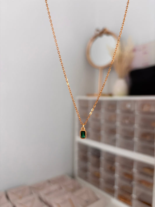 Esmeralda Simple necklace