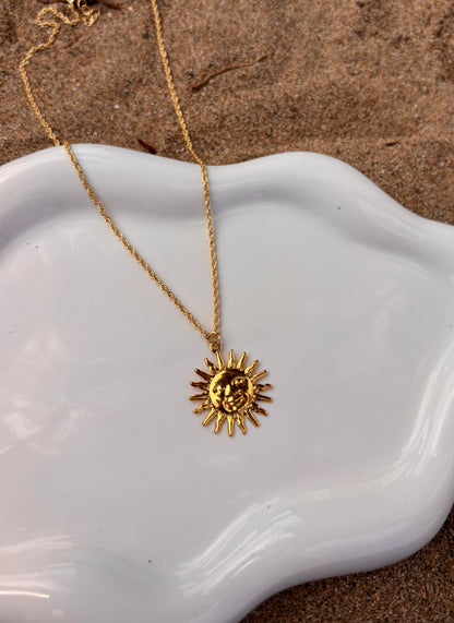 Sol necklace