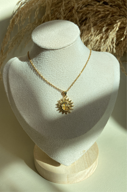 Sole necklace