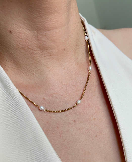 Pearls Necklace