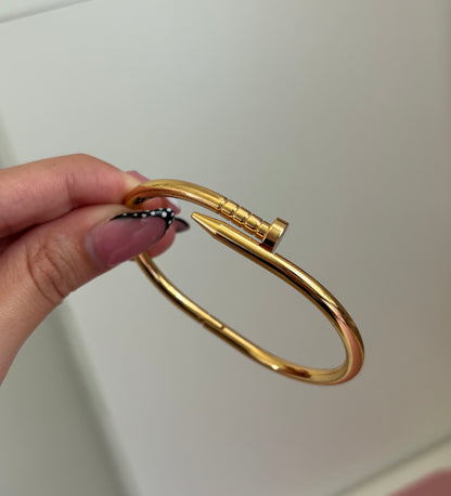 Damage Clavito Bangle