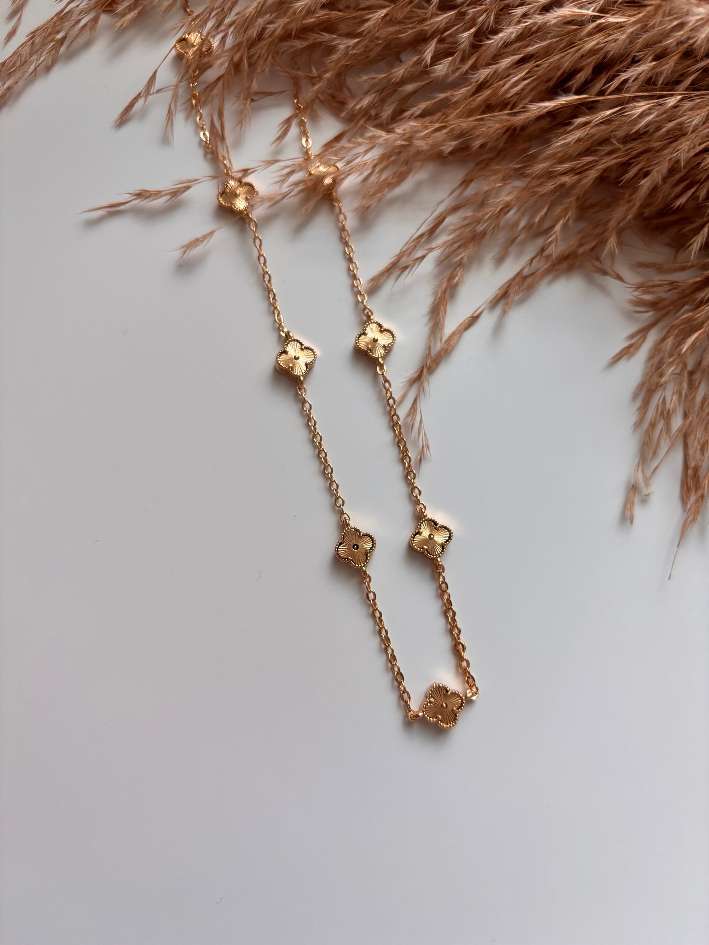 Multiple Trebol gold necklace