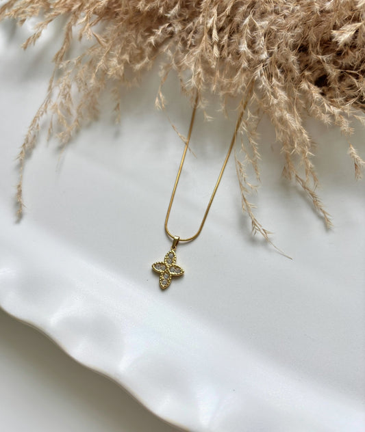 Lev necklace