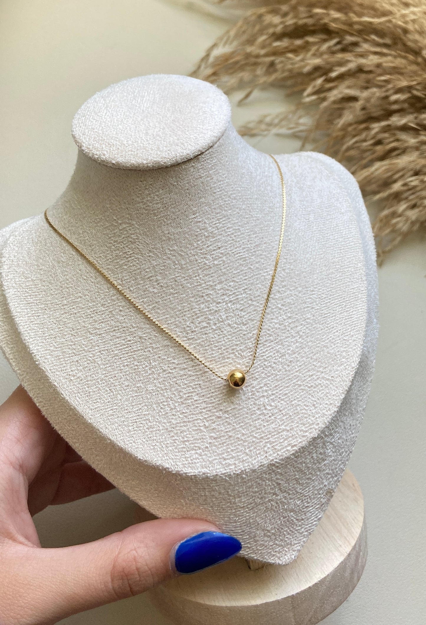 Minimalistic necklace